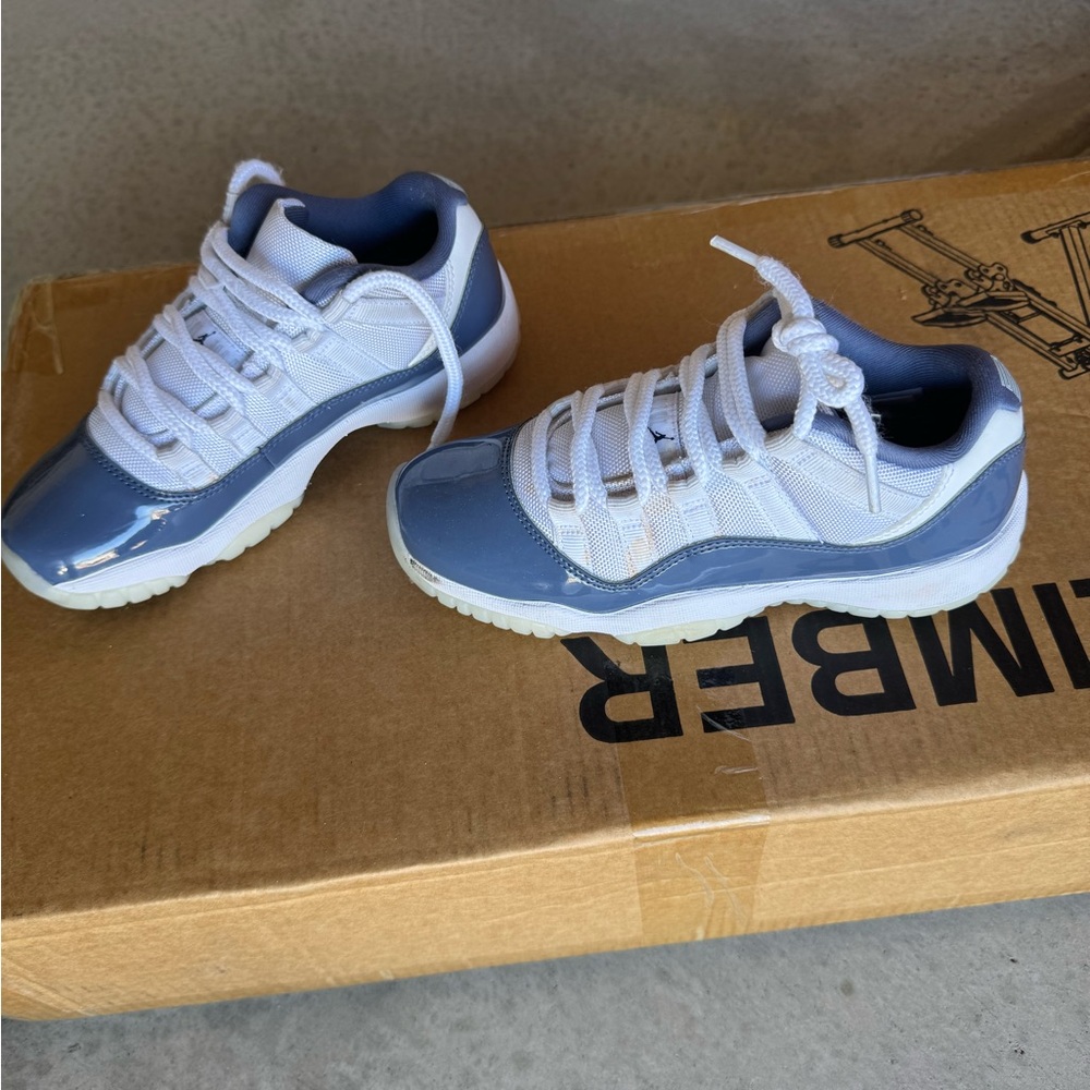 Jordan Kids Sneakers in Blue and White